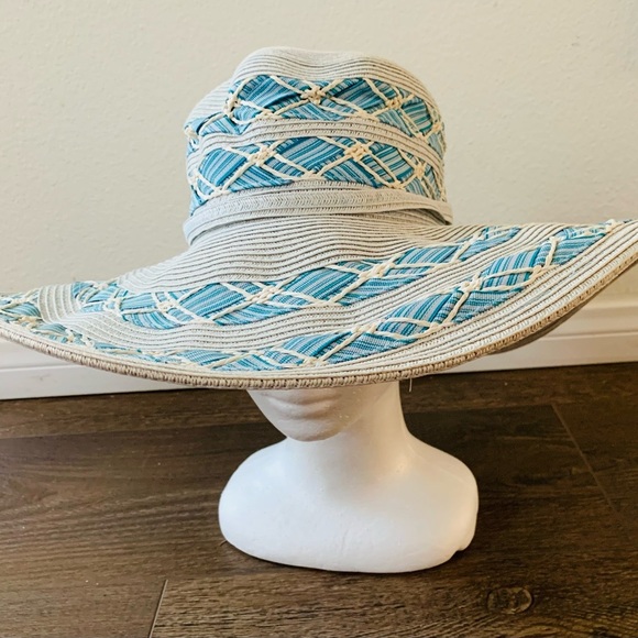 Sun’n Sand hat - Picture 1 of 7